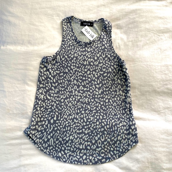 Fab’rik Gray and Silver Leopard Print Razor Back Style Tank Size Medium - Picture 1 of 6